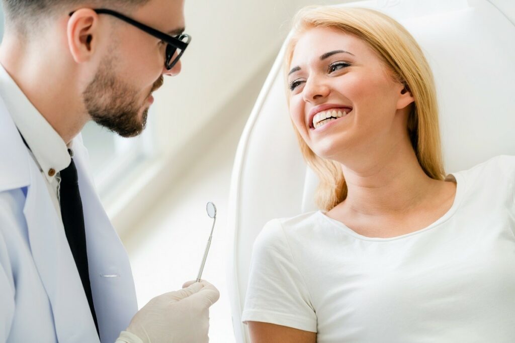 cosmetic dentist