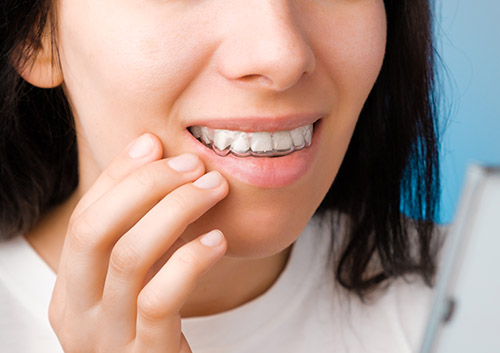 What Happens to Your Teeth If You Don't Wear Your Retainer as Prescribed -  Forest Hills Orthodontic Associates